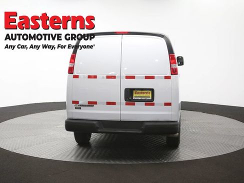 Used 2021 Chevrolet Express 2500 RWD image 35