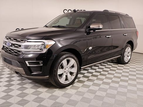 Used 2024 Ford Expedition King Ranch image 11
