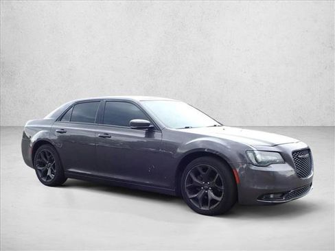 Used 2021 Chrysler 300 S RWD image 5