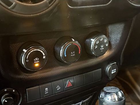 Used 2016 Jeep Wrangler Unlimited Sport w/ Quick Order Package 24S image 15