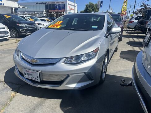Used 2018 Chevrolet Volt LT image 4