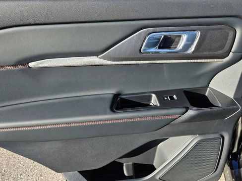 New 2026 Ford Explorer ST-Line w/ ST-Line Street Pack image 25