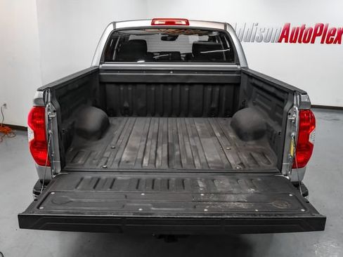 Used 2019 Toyota Tundra SR5 w/ SR5 Upgrade Package AWD/4WD image 46
