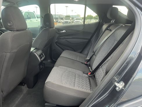 Used 2023 Chevrolet Equinox LT AWD/4WD image 32
