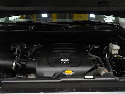 Used 2018 Toyota Tundra SR5 image 29