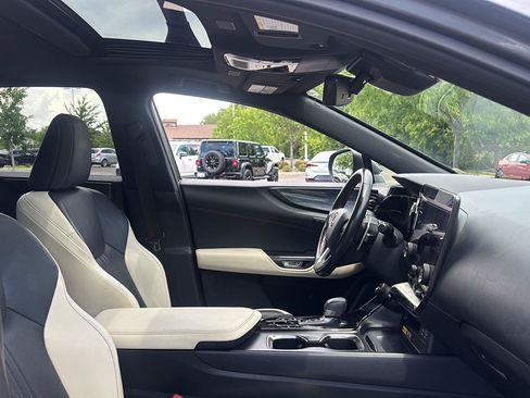 Used 2022 Lexus NX 350h AWD image 17