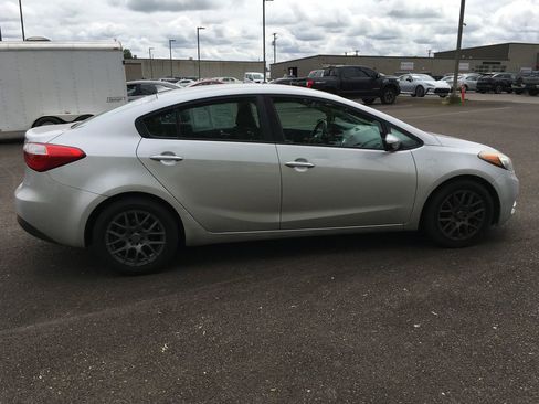 Used 2016 Kia Forte LX w/ LX Popular Plus Package FWD image 7