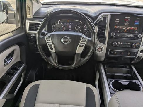 Used 2021 Nissan Titan SV w/ SV Convenience Package image 20