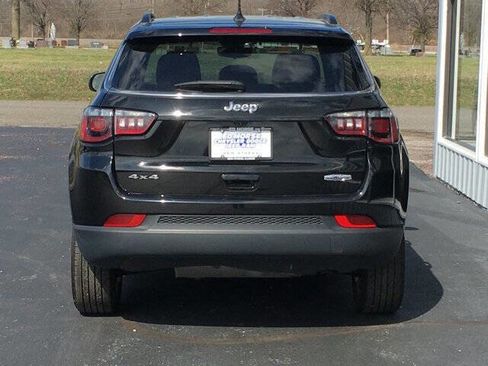 Used 2022 Jeep Compass Latitude image 9