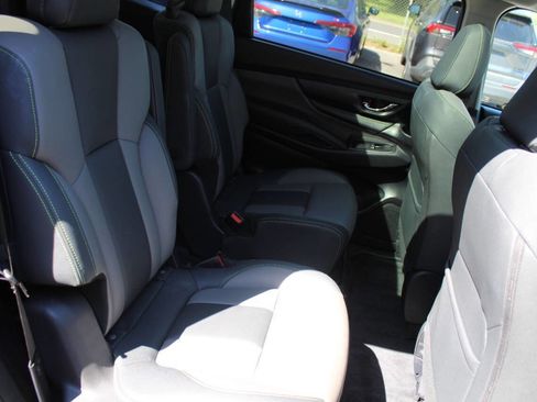 Used 2023 Subaru Ascent Onyx Edition AWD/4WD image 16