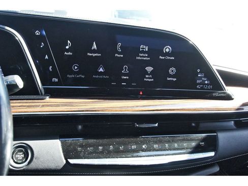 Used 2022 Cadillac Escalade ESV Premium Luxury image 9