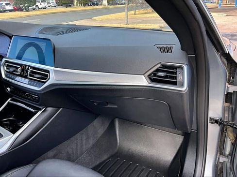 Used 2023 BMW 430i Convertible image 19