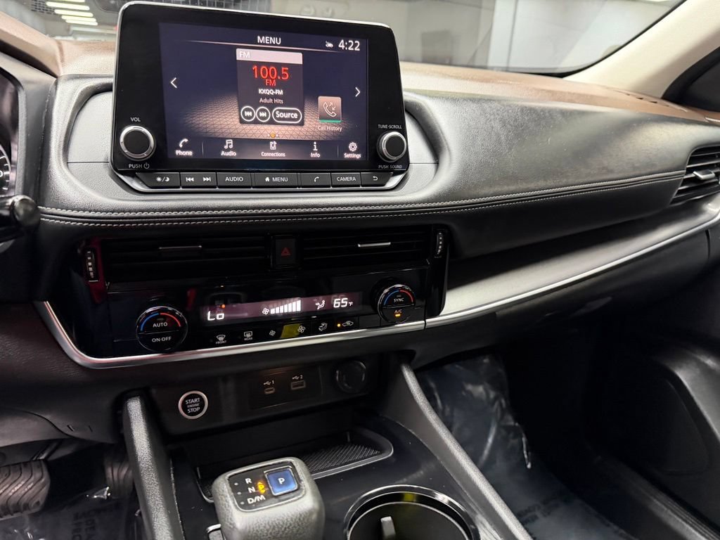 Used 2022 Nissan Rogue SV FWD image 25