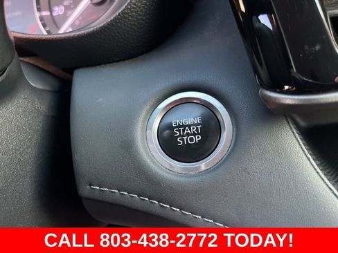 Used 2024 Toyota Highlander LE FWD image 23