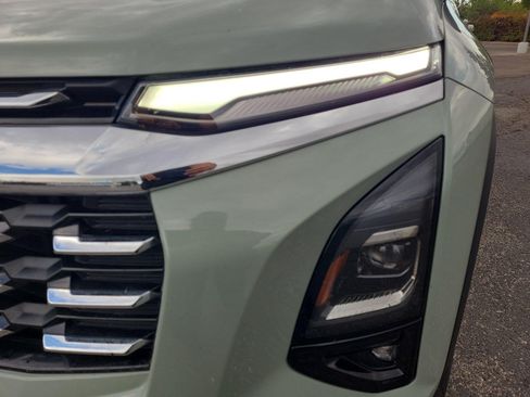 Used 2025 Chevrolet Equinox LT w/ Safety and Technology Package AWD/4WD image 9