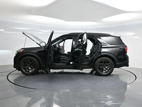 Used 2025 Ford Explorer ST AWD/4WD image 48
