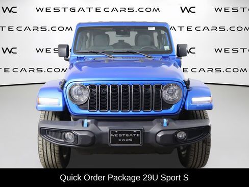 Used 2024 Jeep Wrangler Unlimited w/ Convenience Group AWD/4WD image 2