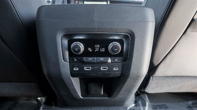 Used 2021 GMC Yukon Denali w/ Denali Ultimate Package AWD/4WD image 42