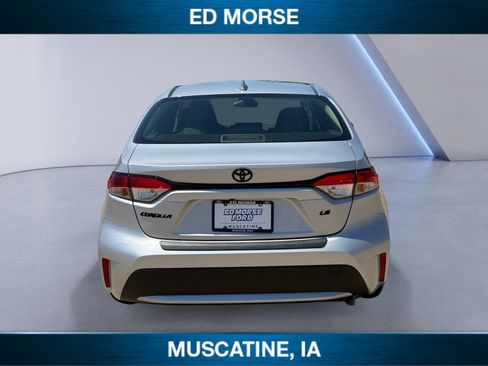 Used 2021 Toyota Corolla LE FWD image 4