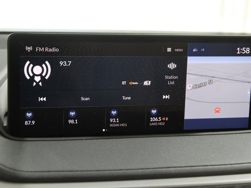 Used 2023 Acura MDX SH-AWD w/Tech image 11