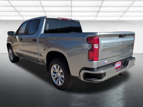Used 2026 Chevrolet Silverado 1500 Custom image 2
