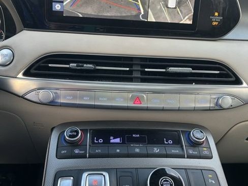 Used 2020 Hyundai Palisade Limited image 17