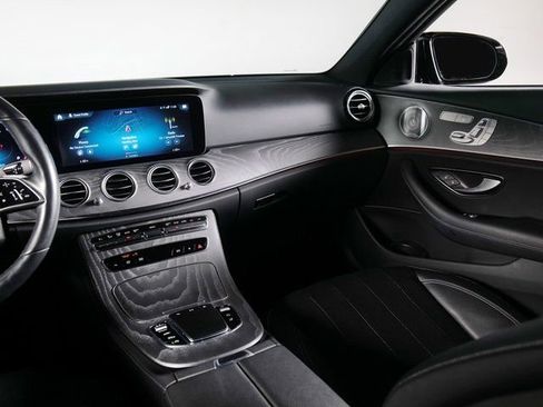 Used 2021 Mercedes-Benz E 450 4MATIC All-Terrain Wagon image 21