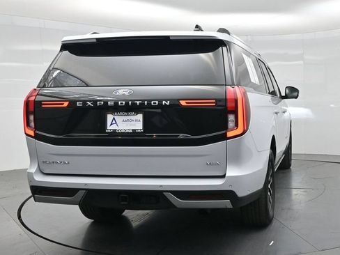 Used 2025 Ford Expedition Max Platinum AWD/4WD image 34
