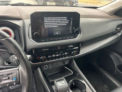 Used 2023 Nissan Rogue Platinum w/ Platinum Premium Package image 27