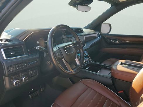 Used 2023 GMC Yukon Denali Ultimate image 30