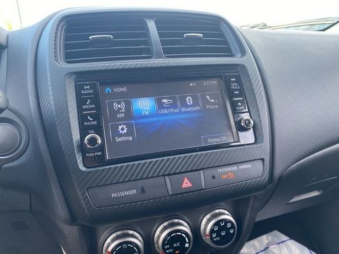 Used 2025 Mitsubishi Outlander Sport ES image 26