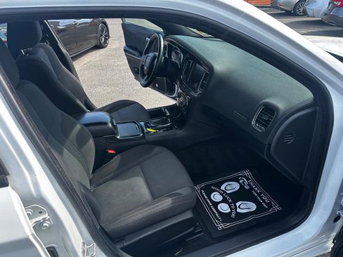 Used 2015 Dodge Charger R/T w/ Wheels & Tunes Group image 18