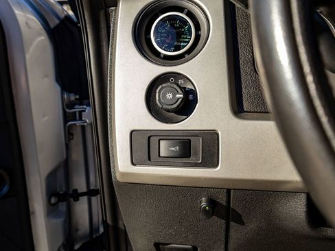 Used 2013 Ford F150 Raptor w/ Luxury Equipment Group image 21