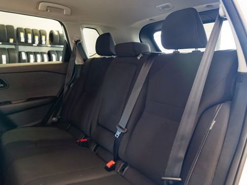Used 2023 Nissan Rogue S AWD/4WD image 25