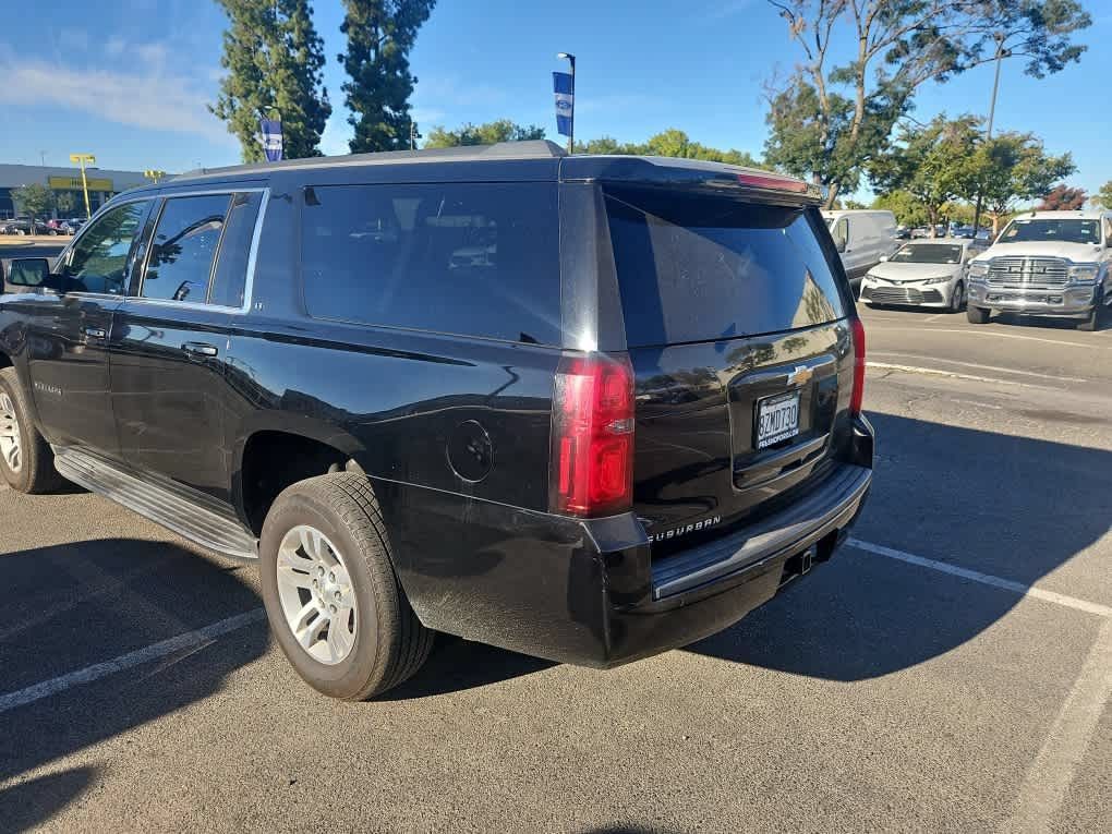 Used 2019 Chevrolet Suburban LT AWD/4WD image 5