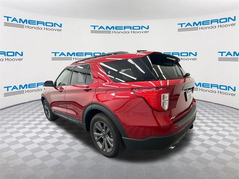 Used 2023 Ford Explorer XLT w/ Equipment Group 202A image 3