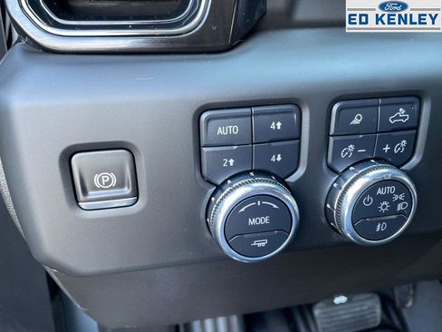 Used 2025 GMC Sierra 1500 AT4 w/ AT4 Premium Package image 22