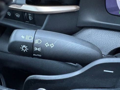 Used 2025 Toyota Crown Signia image 26