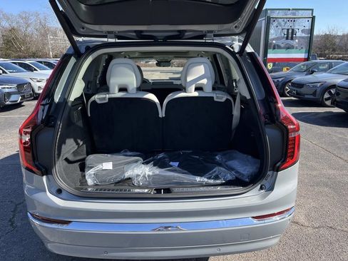 New 2026 Volvo XC90 B6 Ultra image 12