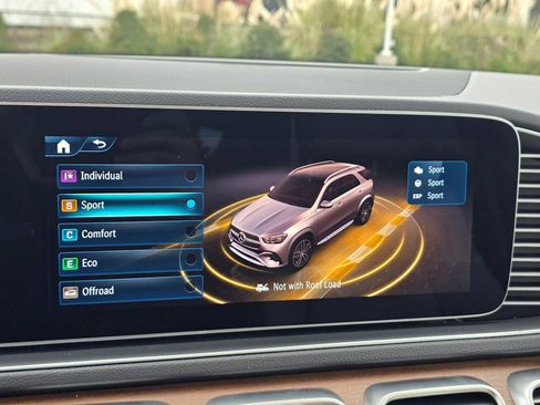 Used 2025 Mercedes-Benz GLE 350 4MATIC image 33