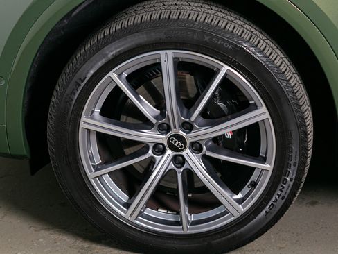 Used 2023 Audi SQ5 Prestige w/ Prestige Package image 21