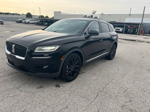 Used 2022 Lincoln Nautilus Reserve FWD image 10