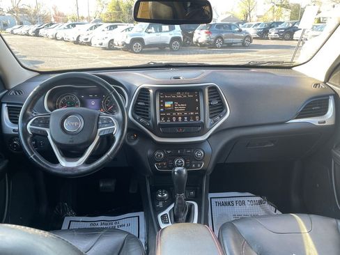 Used 2014 Jeep Cherokee Trailhawk w/ Comfort/Convenience Group AWD/4WD image 19