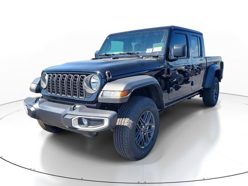 New 2026 Jeep Gladiator Sport image 4