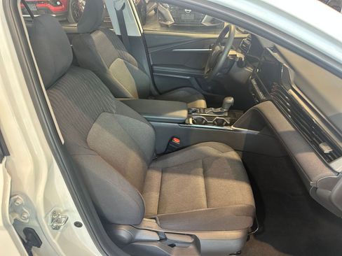 Used 2025 Toyota Camry LE image 36