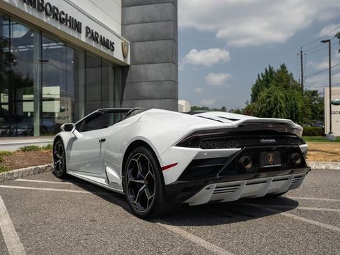 Used 2020 Lamborghini Huracan EVO image 7