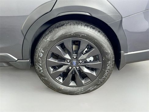 Used 2024 Subaru Outback Onyx Edition image 27