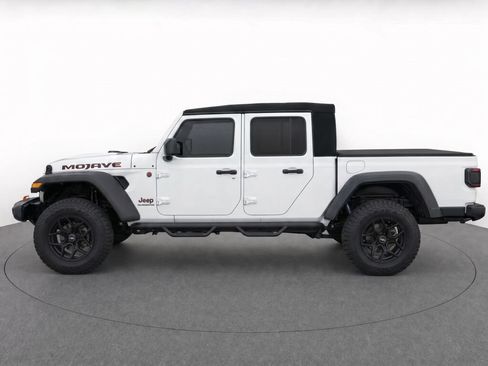 Used 2024 Jeep Gladiator Mojave w/ Technology Group AWD/4WD image 39