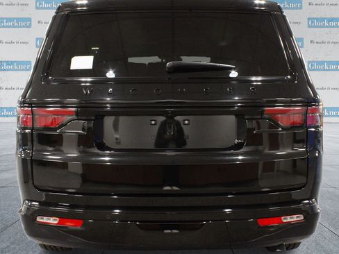 New 2025 Jeep Wagoneer Series II image 7