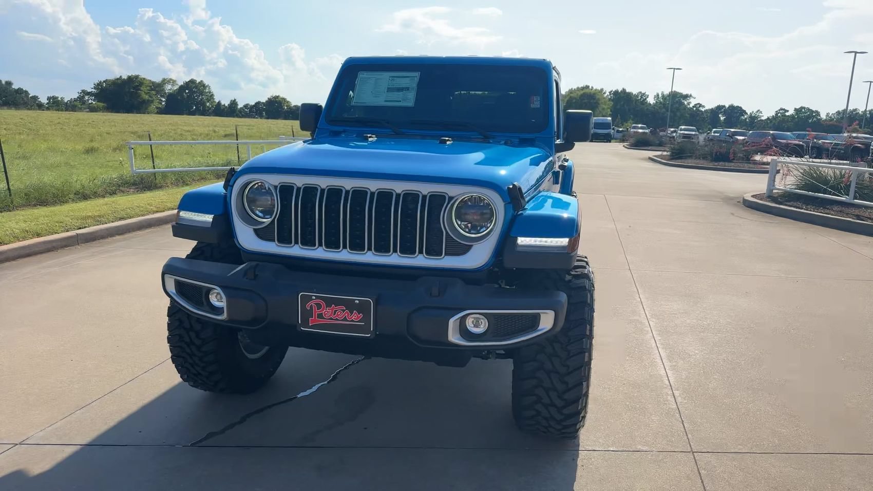 New 2026 Jeep Wrangler Unlimited Sahara w/ Whitecap Package AWD/4WD image 5